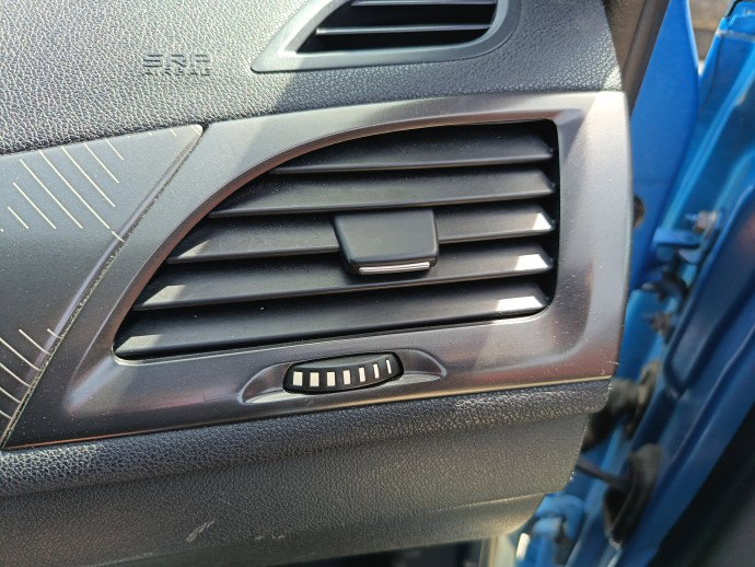 Grila aerisire dreapta Renault Megane 3 Combi [Fabr 2008-2015] OEM
