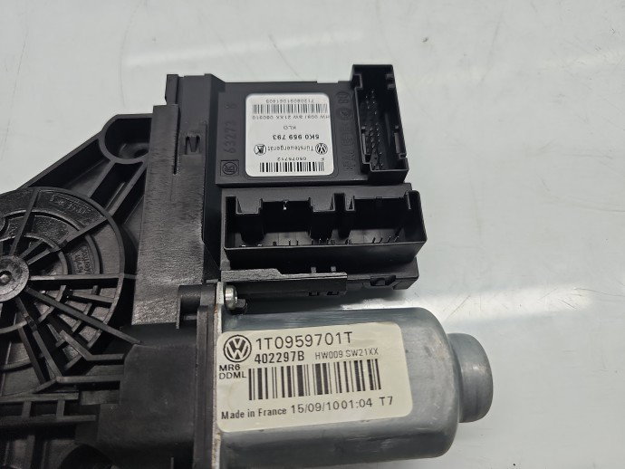 Motoras geam dreapta fata Volkswagen Touran (1T3) [Fabr 2010-2015] 1T0959701T