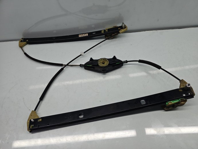 Macara electrica geam dreapta fata AUDI Q5 (8RB) [Fabr 2008-2016] SUV S-line, Quattro 8R0837462J