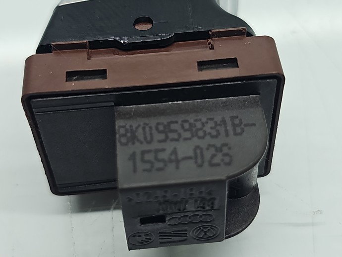 Buton deschidere portbagaj AUDI Q5 (8RB) [Fabr 2008-2016] 8K0959831B