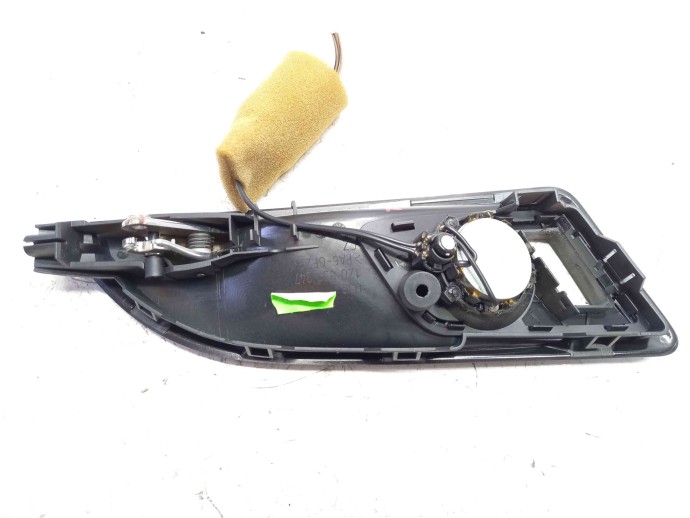 Maner interior stanga spate 1Z0839247 Skoda Octavia 2 (1Z3) [Fabr 2004-2013] 1.9 BXE