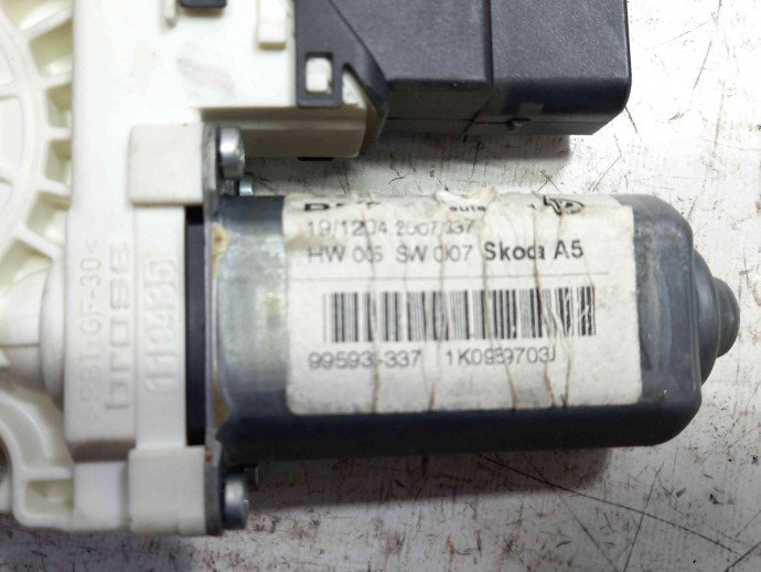 Motoras geam stanga spate 1K0959703J Skoda Octavia 2 (1Z3) [Fabr 2004-2013] 1.9 BXE