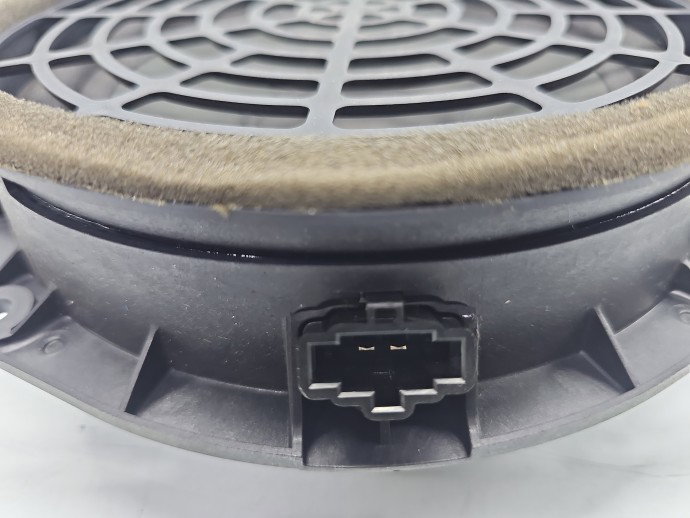 Boxa stanga fata AUDI A6 (4G2, C7) [Fabr 2012-2017] 4G2035415