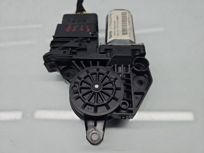 Motoras geam stanga spate Volkswagen Touran (1T3) [Fabr 2010-2015] 5K0959703A