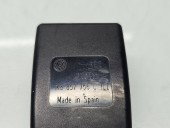 Capsa centura dreapta fata Volkswagen Passat B7 (362) [Fabr 2010-2014] 1K8857756C