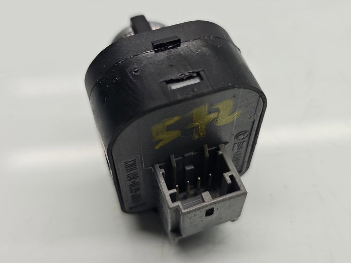 Buton reglaj oglinzi AUDI A6 (4G2, C7) [Fabr 2012-2017] 8J0959565B