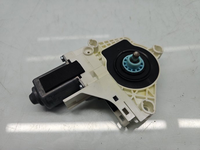Motoras geam dreapta spate AUDI A6 (4G2, C7) [Fabr 2012-2017] Sedan S-line 8K0959812A