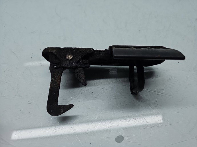 Maner deschidere capota Volkswagen Passat B7 (362) [Fabr 2010-2014] Sedan 3AA823480