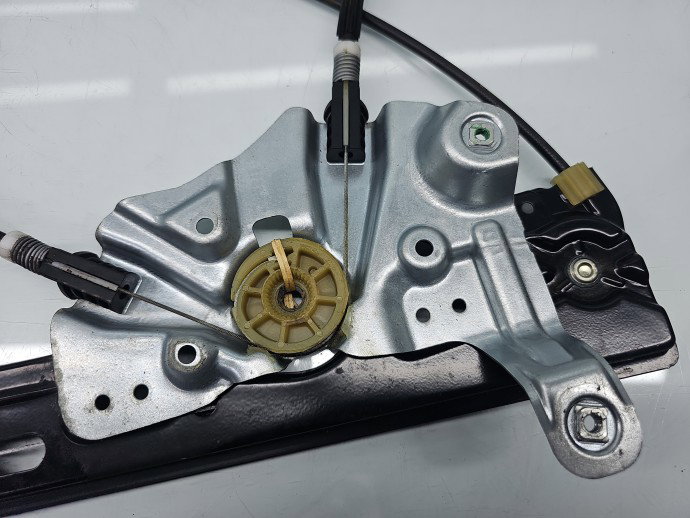 Macara electrica geam stanga fata Opel Astra J [Fabr 2009-2015] Hatchback 13350757