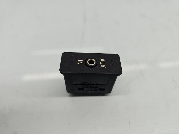 Conector auxiliar USB Bmw 5 Touring (F11) [Fabr 2011-2016] 6930561