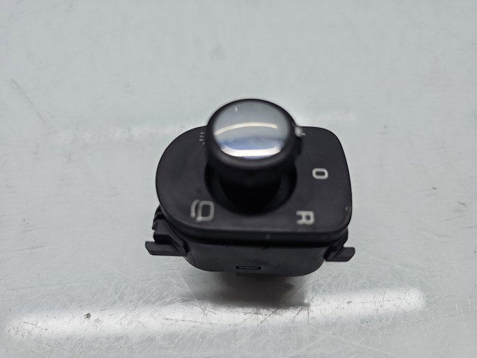 Buton reglaj oglinzi Volkswagen Touareg (7LA, 7L6) [Fabr 2003-2010] 7L6959565L