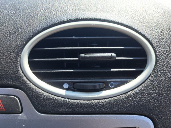 Grila aerisire centrala dreapta Ford Focus 2 (DA) [Fabr 2004-2012] OEM