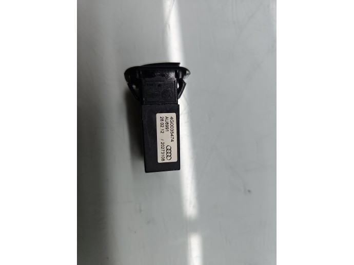 Conector auxiliar USB AUDI A6 (4G2, C7) [Fabr 2012-2017] 4G0035474