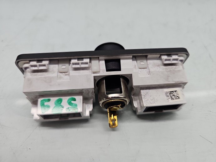 Conector auxiliar USB LAND ROVER Range Rover Evoque [Fabr 2011-2018] CPLA-19C166-CB