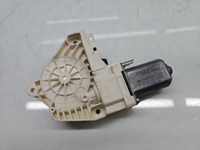 Motoras geam stanga fata AUDI A4 (8K2, B8) [Fabr 2008-2015] Sedan S-line 8K0959801A