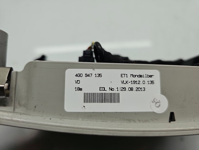 Plafoniera fata AUDI A6 (4G2, C7) [Fabr 2012-2017] Sedan Quattro 4G0947135