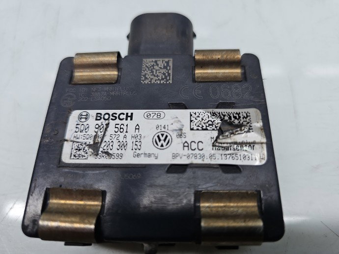 Senzor radar distronic Volkswagen Golf 7 (5G) [Fabr 2014-prezent] 5Q0907561A