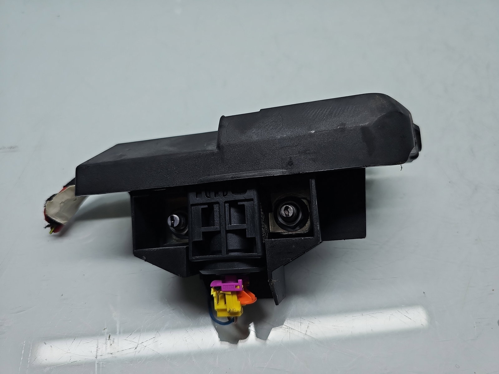 Borna baterie (+) cu capsa AUDI A6 (4G2, C7) [Fabr 2012-2017] 8J0915459