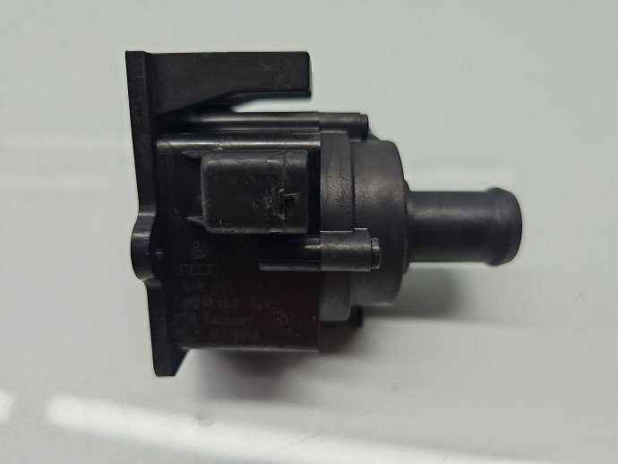 Pompa recirculare apa AUDI A4 (8K2, B8) [Fabr 2008-2015] 8K0965561A 2.0 TDI CAGA 105KW / 143CP