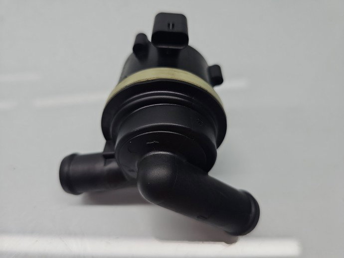 Pompa recirculare apa AUDI A4 (8K2, B8) [Fabr 2008-2015] 03L965561A 2.0 TDI CAGA 105KW / 143CP