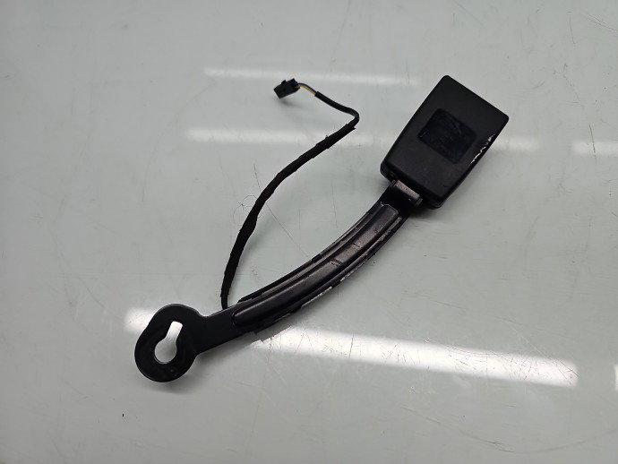 Capsa centura stanga fata Volkswagen Golf 7 (5G) [Fabr 2014-prezent] 5G4857756C