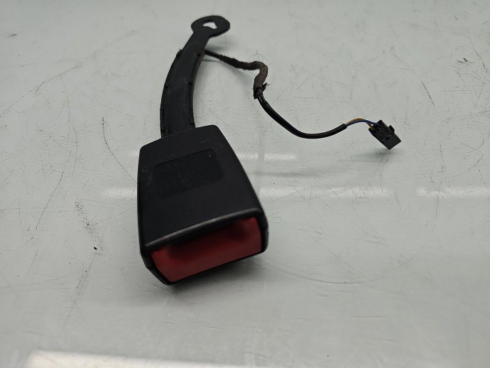 Capsa centura stanga fata Volkswagen Golf 7 (5G) [Fabr 2014-prezent] 5G4857756C