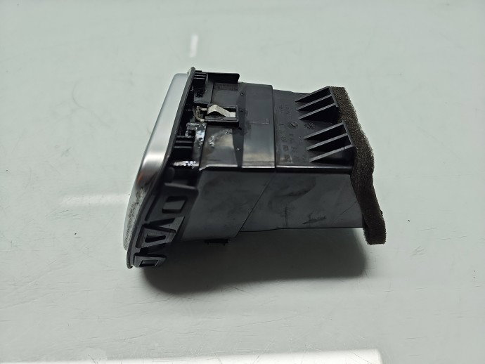 Grila aerisire stanga Volkswagen Scirocco (137) [Fabr 2008-2017] 1Q0819703J