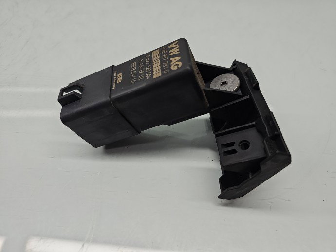 Releu Volkswagen Scirocco (137) [Fabr 2008-2017] 038907281D
