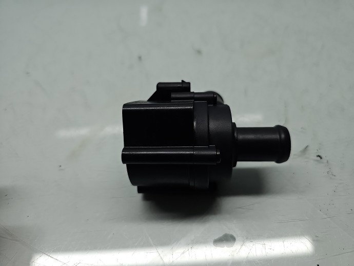 Pompa recirculare apa Ford Kuga II [Fabr 2012-prezent] OEM 1.5 Benz M8MA 132KW / 180CP