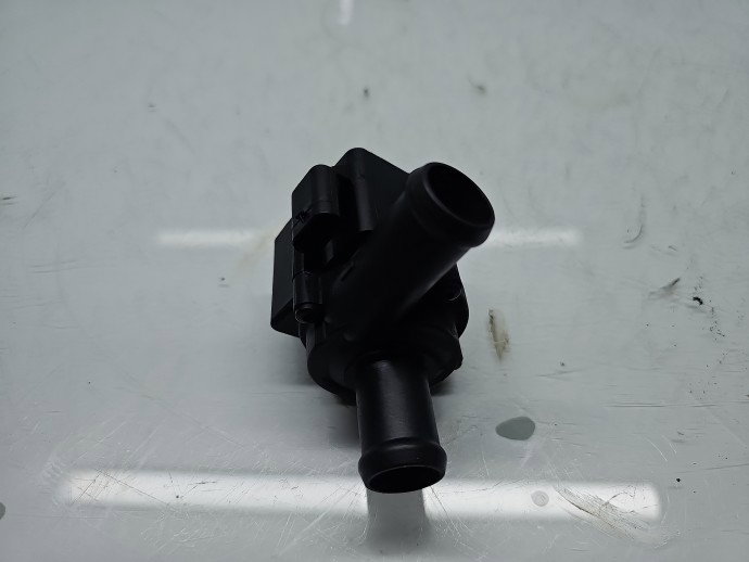Pompa recirculare apa Ford Kuga II [Fabr 2012-prezent] OEM 1.5 Benz M8MA 132KW / 180CP