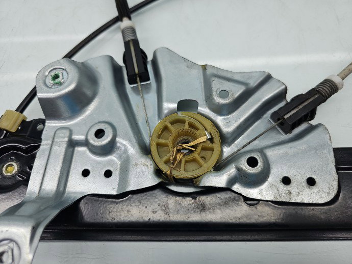 Macara electrica geam dreapta fata Opel Astra J [Fabr 2009-2015] Hatchback 13350759