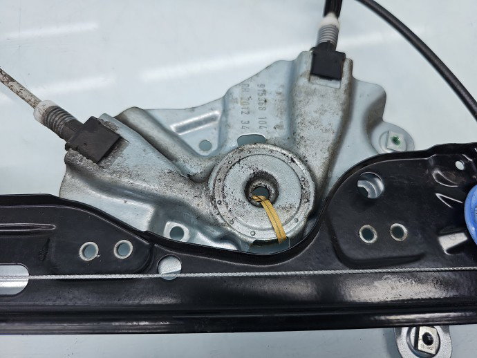 Macara electrica geam dreapta fata Opel Astra J [Fabr 2009-2015] Hatchback 13350759