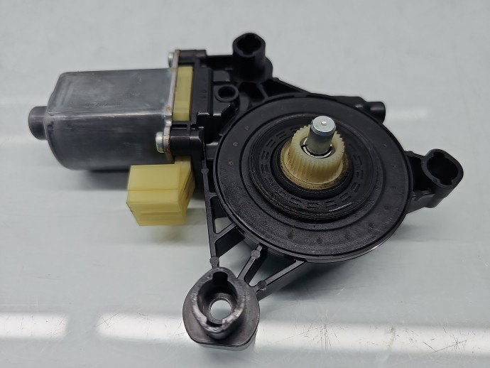 Motoras geam dreapta fata Seat Leon (5F1) [Fabr 2012-2018] Hatchback 5Q0959802B