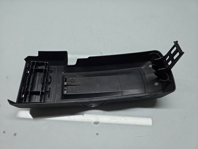 Capac motor Skoda Roomster Praktik (5J) [Fabr 2006-2015] 03F103935 1.2 TSI CBZA 63KW / 86CP