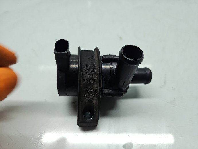 Pompa recirculare apa Skoda Roomster Praktik (5J) [Fabr 2006-2015] 1K0965561L 1.2 TSI CBZA 63KW / 86CP