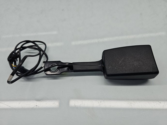 Capsa centura stanga fata Skoda Rapid (NH3) [Fabr 2012-2019] 5JA857755A