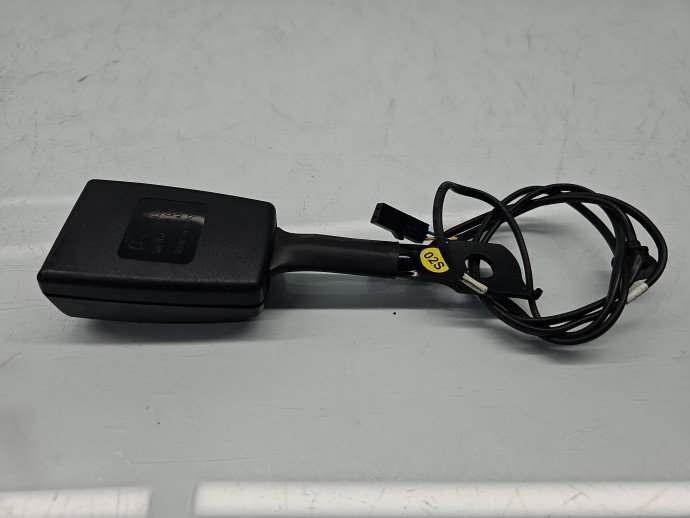Capsa centura dreapta fata Skoda Rapid (NH3) [Fabr 2012-2019] 5JA857756A