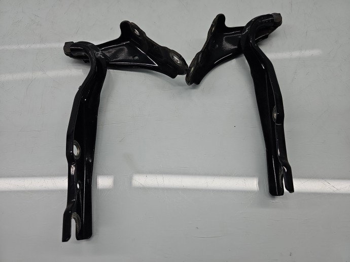 Set balamale capota Skoda Rapid (NH3) [Fabr 2012-2019] Fastback 5JA823302A, 5JA823301A