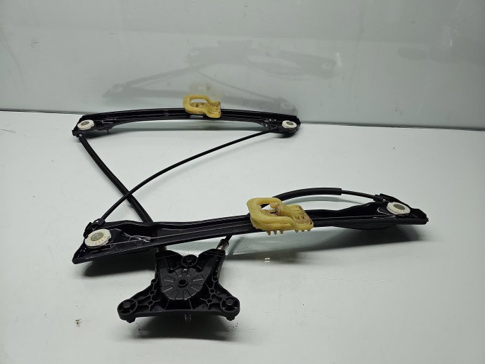 Macara electrica geam stanga fata Skoda Rapid (NH3) [Fabr 2012-2019] Fastback OEM