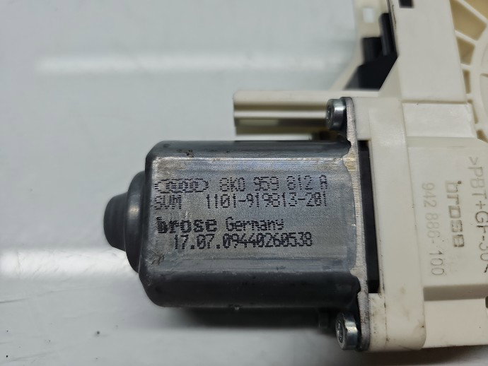 Motoras geam dreapta spate AUDI A4 (8K2, B8) [Fabr 2008-2015] Sedan S-line 8K0959812A