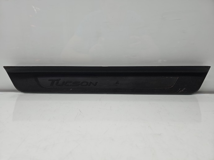 Ornament prag dreapta fata Hyundai Tucson (TL) [Fabr 2015-2020] SUV 85883-D7000
