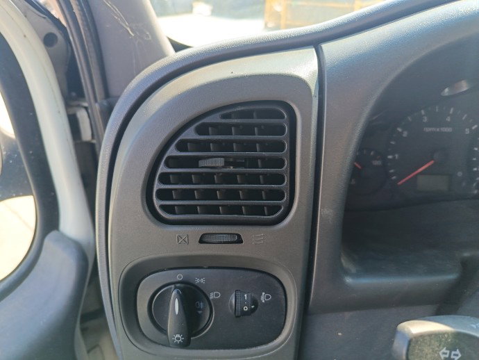 Grila aerisire stanga Ford Transit [Fabr 2000-2006] OEM