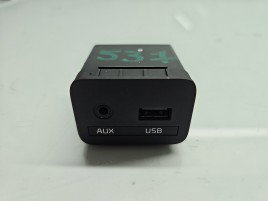 Conector auxiliar USB KIA Sportage III [Fabr 2010-2016] 96110-3W100