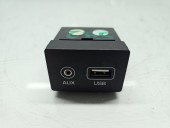 Conector auxiliar USB Hyundai Tucson (TL) [Fabr 2015-2020] 96120-D3500