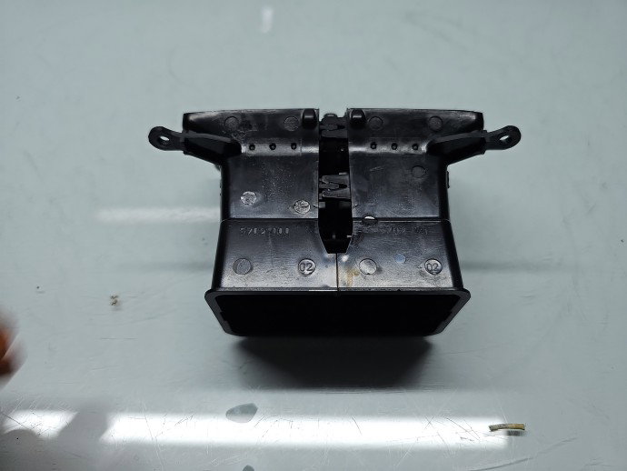 Grila aerisire spate Volkswagen Passat B7 (362) [Fabr 2010-2014] 3AA819203
