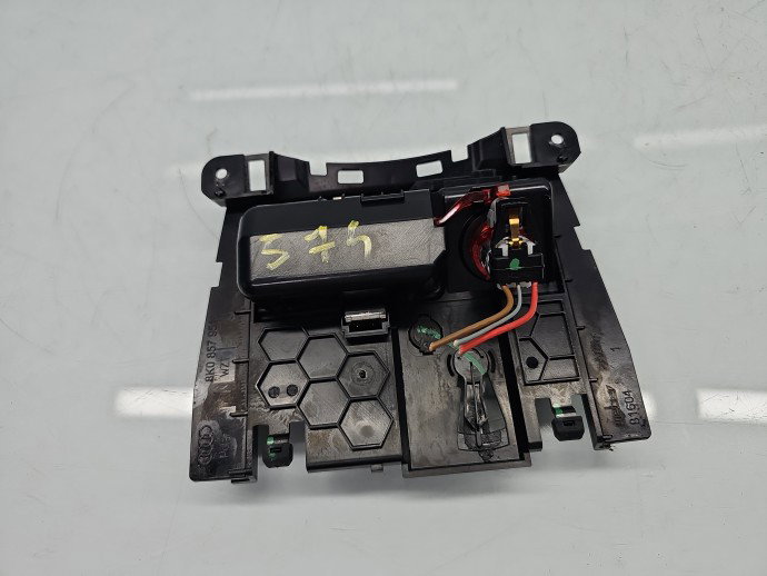 Scrumiera AUDI A4 (8K2, B8) [Fabr 2008-2015] 8K0857951