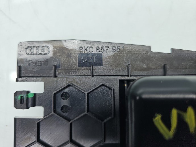 Scrumiera AUDI A4 (8K2, B8) [Fabr 2008-2015] 8K0857951