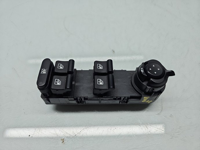 Butoane comanda geamuri sofer Alfa Romeo Giulietta (940) [Fabr 2010-2016] OEM