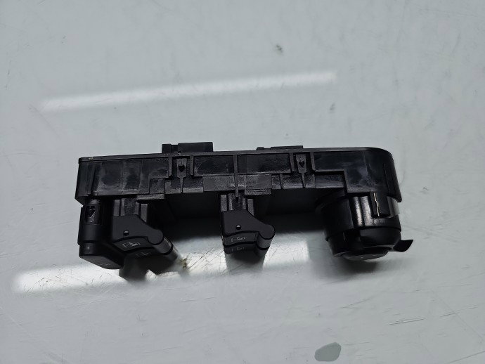 Butoane comanda geamuri sofer Alfa Romeo Giulietta (940) [Fabr 2010-2016] OEM