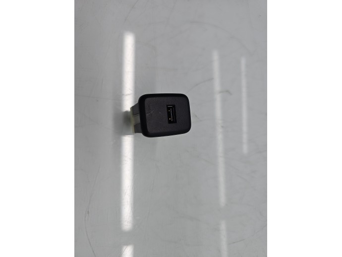 Conector auxiliar USB Opel Crossland X [Fabr 2017-2020] 13519246